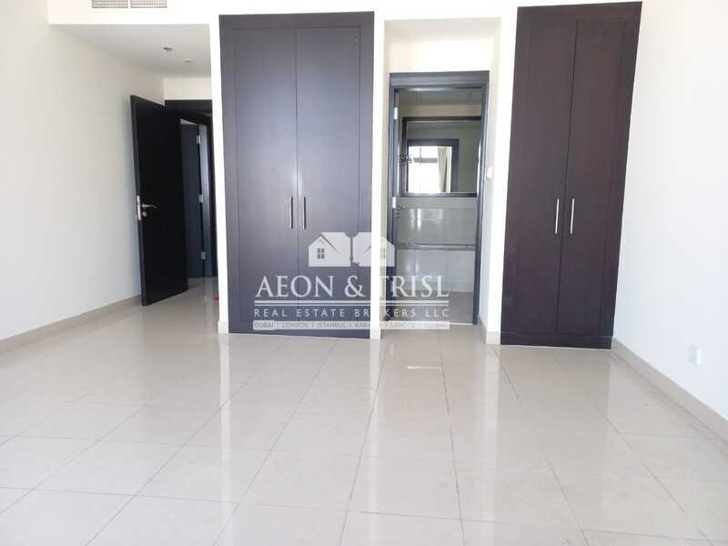 Spacious | 2 Bedrooms | Golf Course View | Vacant-pic_4
